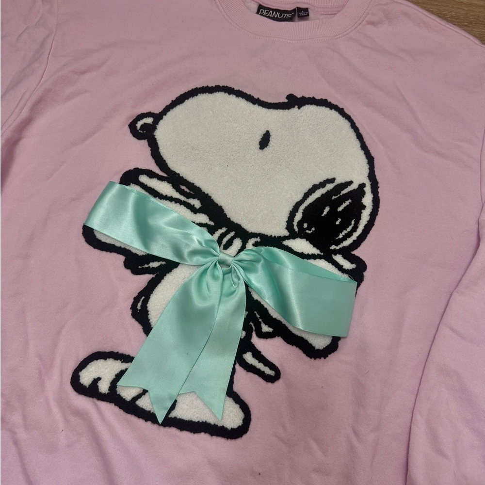 Peanuts Snoopy Pink Crewneck Sweatshirt - Picture 2 of 3
